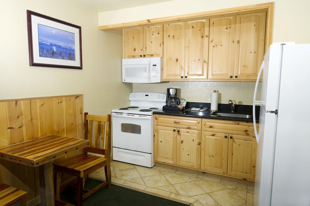 The Cabins At Zephyr Cove Hotel Exterior photo